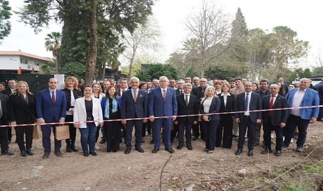 Rektör Budak, Yeni bina 18 bin metrekare alanı ile İzmir’in en büyük teknoparkı olacak