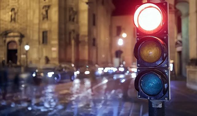 Trafikte yeni dönem: Kırmızı ışık ihlali yapan yandı!