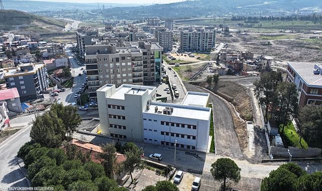 Uzundere hem dönüşüyor hem gelişiyor