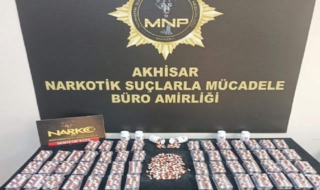 Manisa’da uyuşturucu satıcılarına darbe: Binlerce uyuşturucu hap ele geçirildi