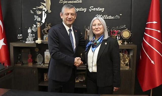 AK Parti milletvekilinin eski eşi CHP&#039;ye katıldı!