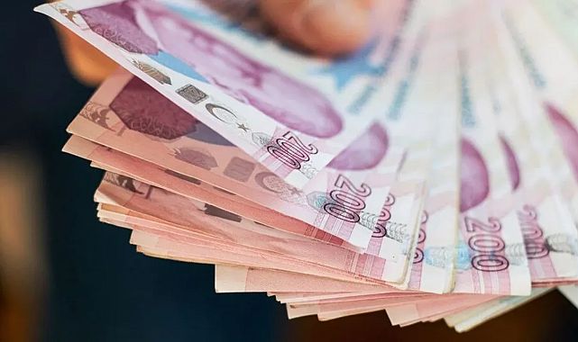 Anayasa Mahkemesi&#039;nden kritik karar: Memur maaşları yeniden hesaplanacak