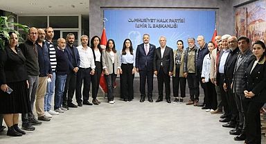 CHP İzmir’de yeni dönem: Yeni başkanlardan Aslanoğlu'na ziyaret!