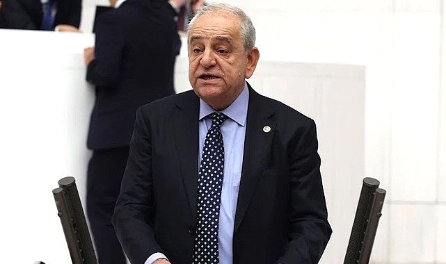 CHP İzmir Milletvekili Nalbantoğlu&#039;ndan grev açıklaması: &quot;Sorumlusu ne belediye ne de işçiler!&quot;