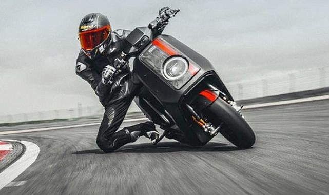 Elektrikli scooter rekoru Çin’den geldi: Şanghay F1 pistinde gövde gösterisi