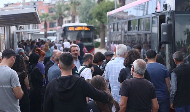 Grevin çilesi İzmirli&#039;ye... İş çıkışı kaos!