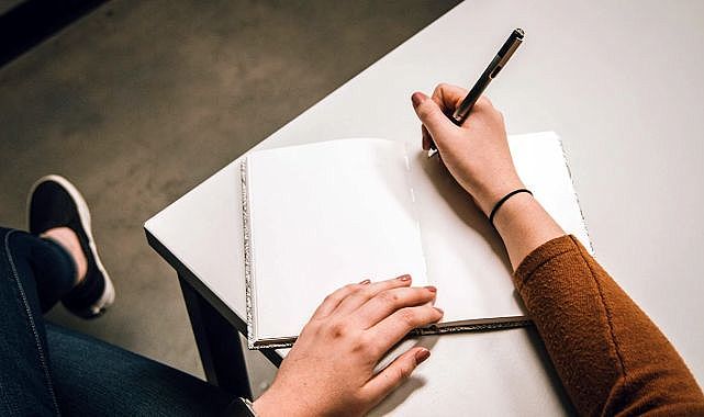 İzmir&#039;de kalemler yarışacak: Senaryo yarışmasında başvurular açıldı