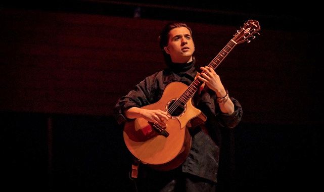 Marcin, ilk Türkiye turnesinde İzmirlileri büyüledi