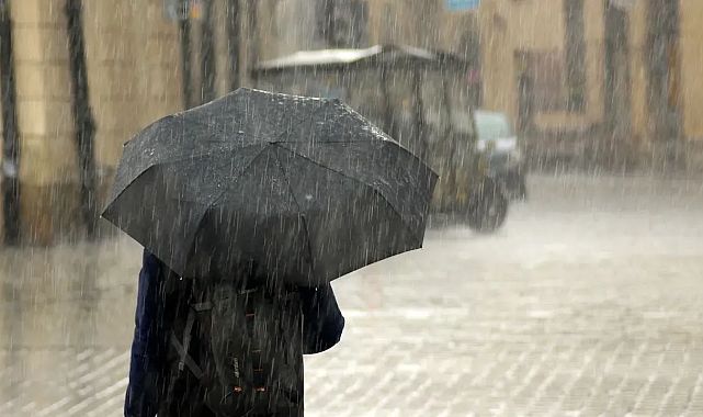 Meteoroloji’den İzmir’e kritik hava durumu uyarısı: Şiddetli sağanak ve fırtına bekleniyor!