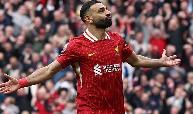 Premier Lig&#039;de yılın futbolcusu belli oldu! Mohamed Salah ödüle doymuyor
