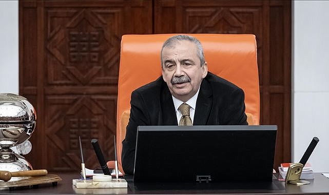 Sırrı Süreyya Önder hayatını kaybetti