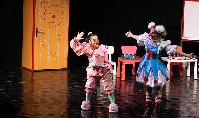 Soytarılar Okulu minikler için sahnelendi