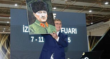 Tugay: Sanatçıların buluşma noktalarından biri İzmir olacak