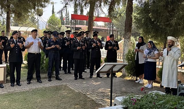 Aydın&#039;da jandarmadan şehitlik ziyareti