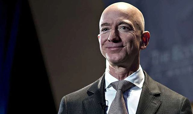 Bezos’un 76 milyon dolarlık düğünü Venedik’i salladı