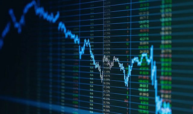 CHP davası ertelendi, borsa yükselişe geçti