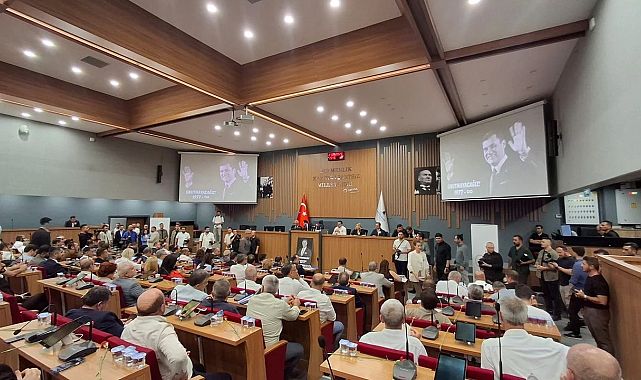 Ege Belediyeler Birliği Yeni Başkanını Seçti: Bülent Nuri Çavuşoğlu Göreve Başladı