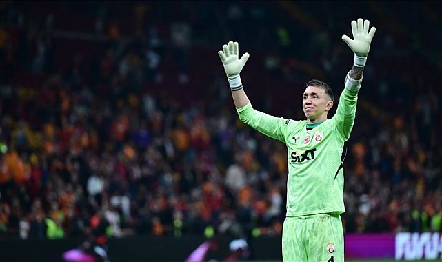 Galatasaray Efsanesi Muslera Arjantin&#039;e Gidiyor