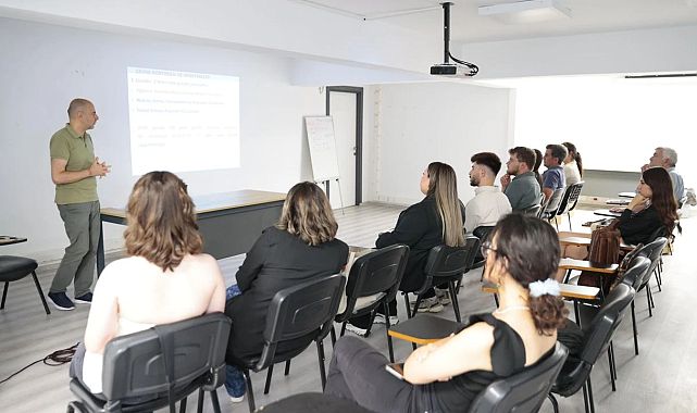 Gençler, Konak’ın yeşil geleceğini şekillendiriyor