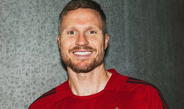 Göztepeli Nielsen memleketine döndü