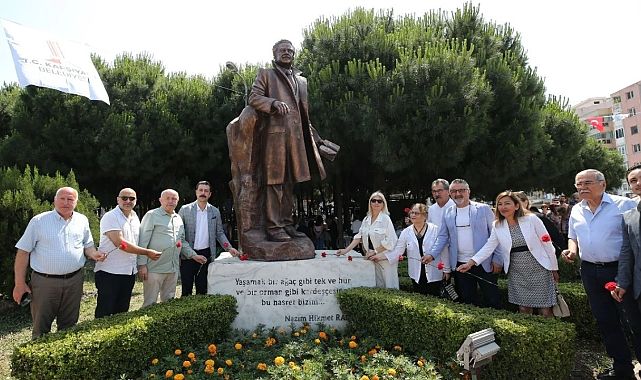 Nazım Hikmet Karşıyaka’da unutulmadı