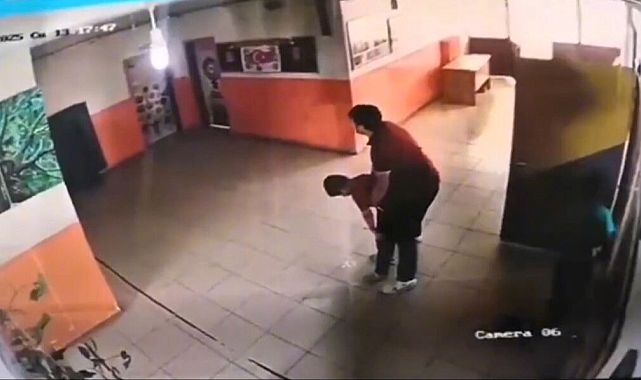 Öğrencisini heimlich ile kurtardı, kahraman oldu