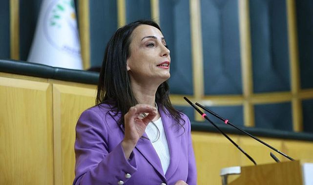 Tülay Hatimoğulları: İzmir&#039;deki işçilere hakları derhal verilmeli