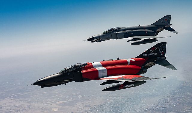 Türk Hava Kuvvetleri&#039;nin Asenalar Filosu Gökyüzünde Güç