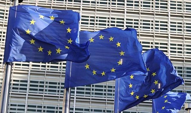 Avrupa&#039;da genç işsizlik tırmanıyor