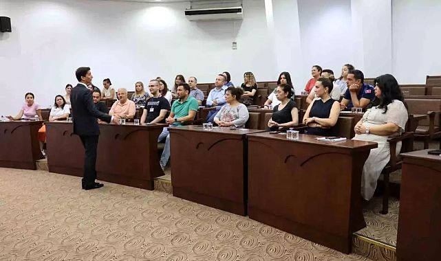 Belediye Personeline Kişisel Gelişim ve İletişim Eğitimi