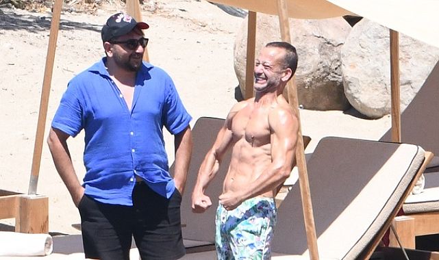 Bodrum’da Rıza Kocaoğlu’ndan fit vücut gösterisi