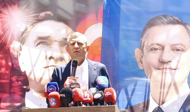 CHP Genel Başkanı Özel İzmir’de partililere seslendi