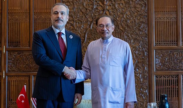 Dışişleri Bakanı Fidan, Malezya Başbakanı İbrahim ile görüştü