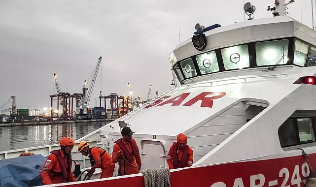 Endonezya’da feribot faciası: Arama kurtarma sürüyor