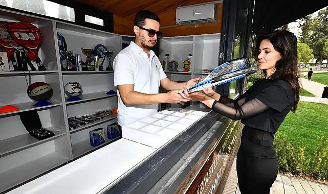 İzmir’de 3 noktada ücretsiz spor istasyonu açıldı