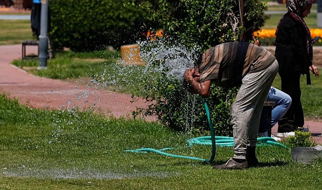 İzmir&#039;de aşırı sıcaklar sağlık riski oluşturuyor