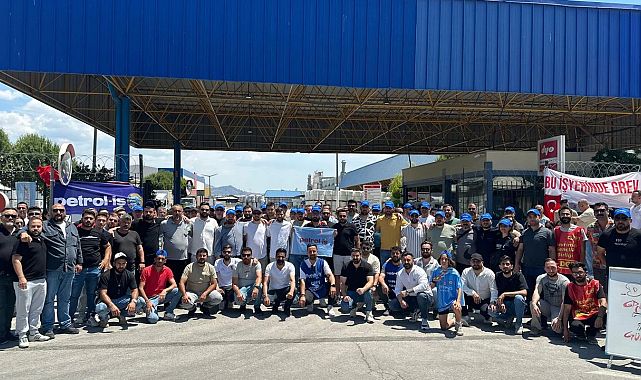 İzmir işçileri düşük ücret ve kötü koşullara karşı direniyor