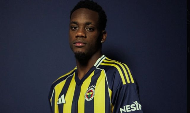 Jhon Duran’dan ilk maçta iki gol birden