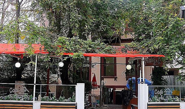 Karşıyaka’da 200 yıllık yapı “Cafe Eski Ev” oldu