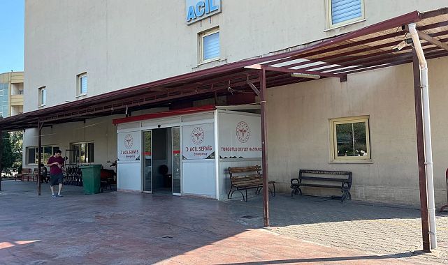 Kemalpaşa’da 68 işçi yedikleri yemekten zehirlendi