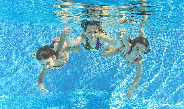 Kirli havuz alarmı: Çocuklarda el, ayak ve ağız hastalığı tehlikesi