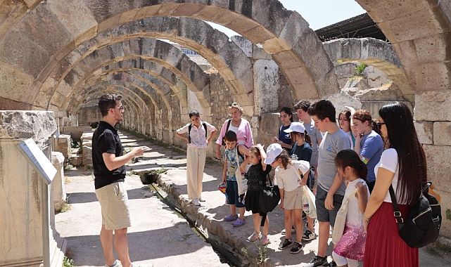 Konak Belediyesi’nden örnek kültür projesi