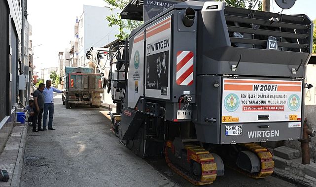 Manisa Büyükşehir’den Ahmet Bedevi Mahallesi’nde yol yenileme