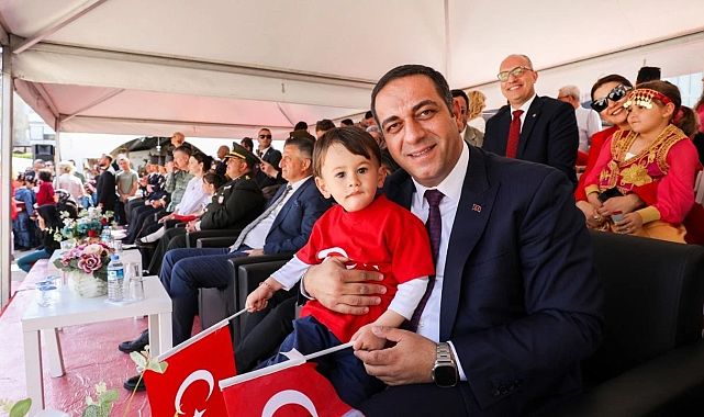 Narlıdere’den annelere destek: Bebek bakım çantası dağıtılıyor