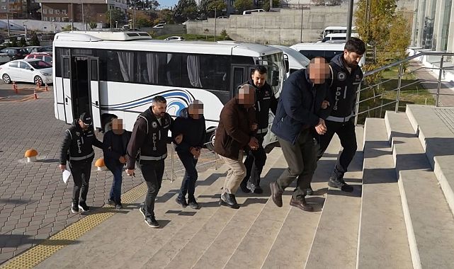 Sağlık skandalı: 33 memur ihraç, 13 personel kovuldu