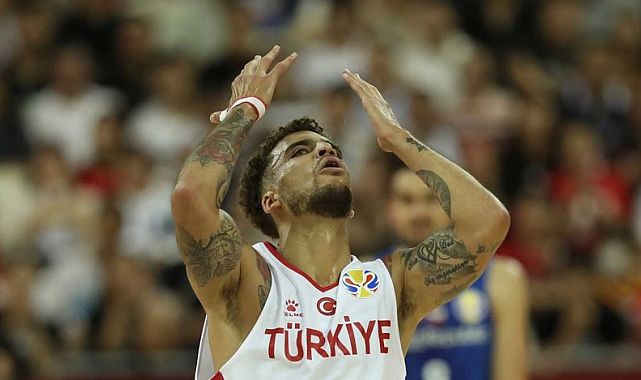 Wilbekin: Milli formayı gururla giymek istiyorum