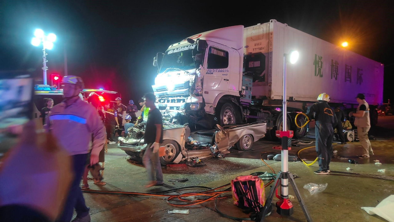 Tayland’da tır dehşeti: 1 ölü, 4 yaralı