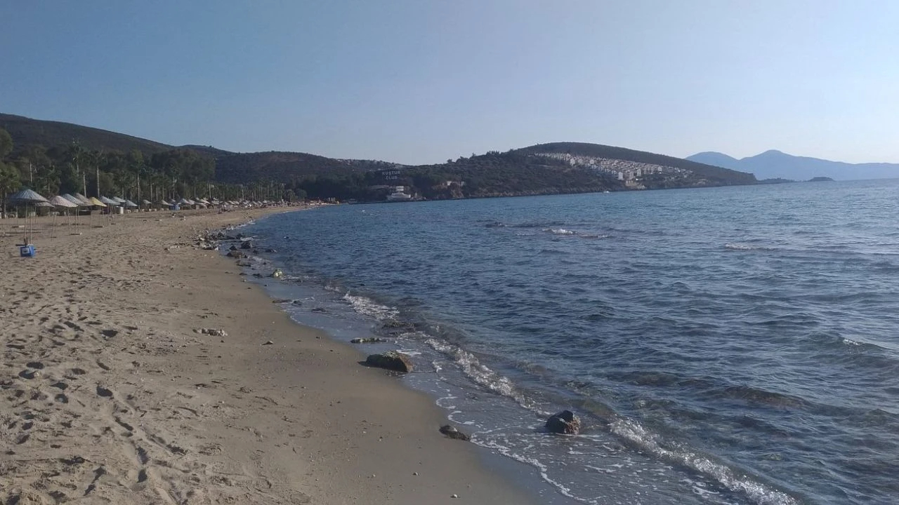 Pigale Plajı: Kuşadası’nın sakin ve mavi bayraklı güzelliği