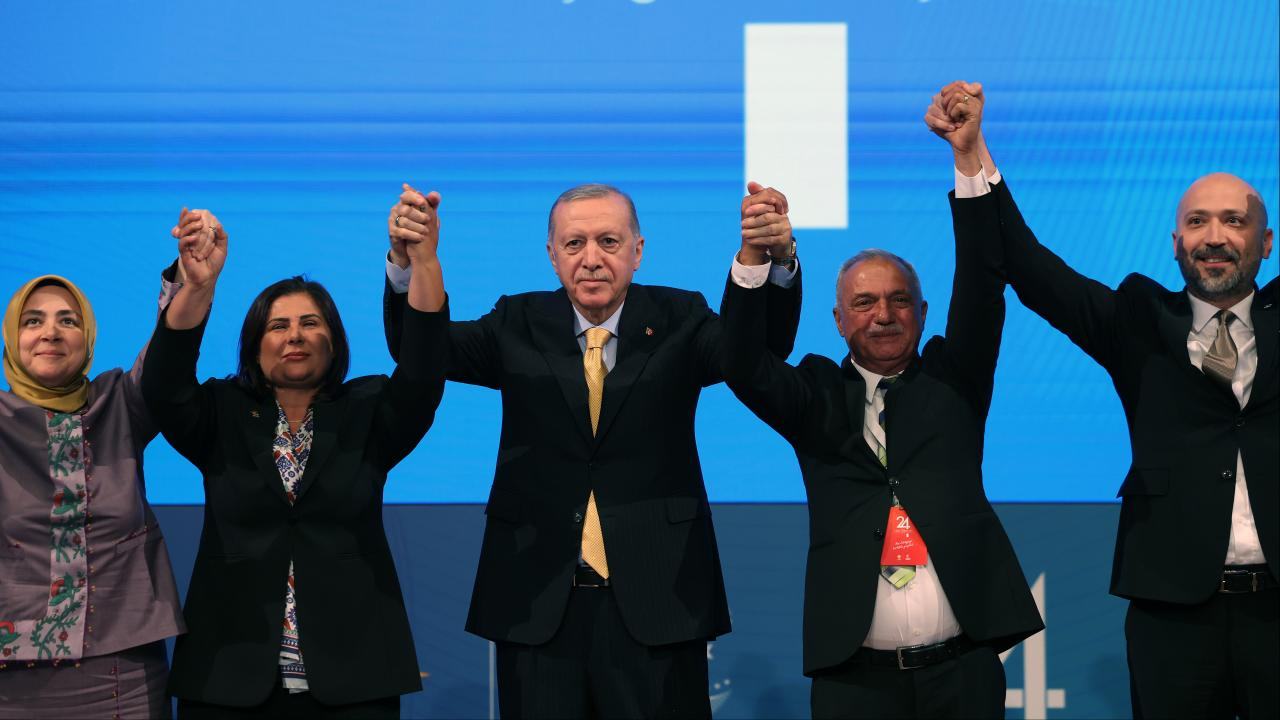 9 belediye başkanı AK Parti’ye geçti