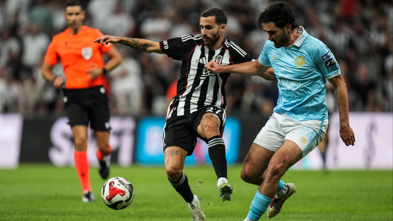 Beşiktaş St. Patrick&#039;s&#039;i 3-2 yenip play-off&#039;a yükseldi